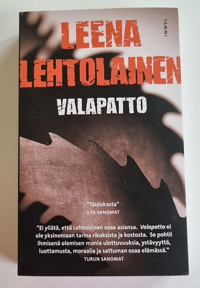 LEENA LEHTOLAINEN: Valapatto