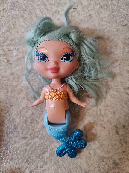 Barbie mermaidia merenneito