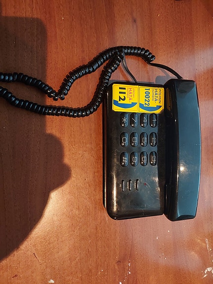 Vanhat lankapuhelimet 4 kpl