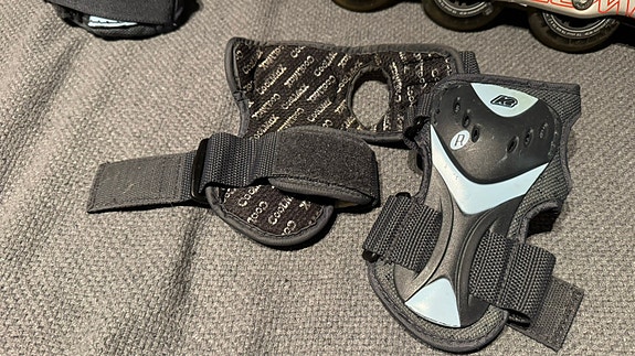 Product image 2 of 9