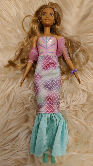Barbie magic peel mermaid