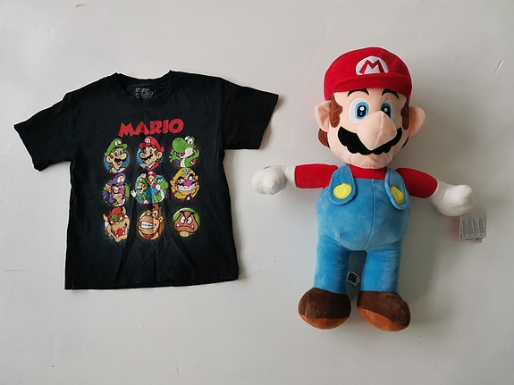 60 cm Super Mario pehmo: uusi/ T-paita n. 6-7 v.
