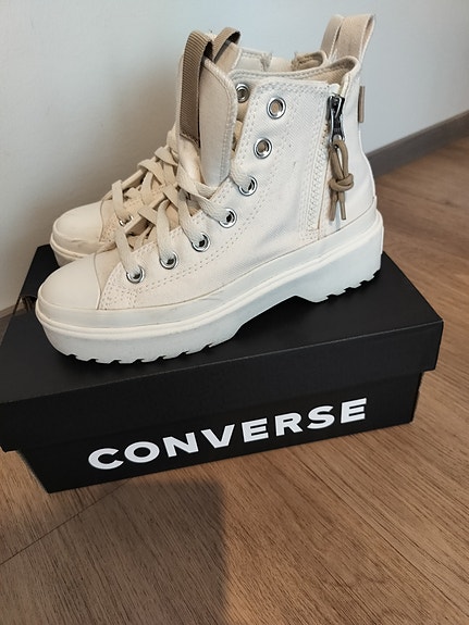 Uudenveroiset Converse