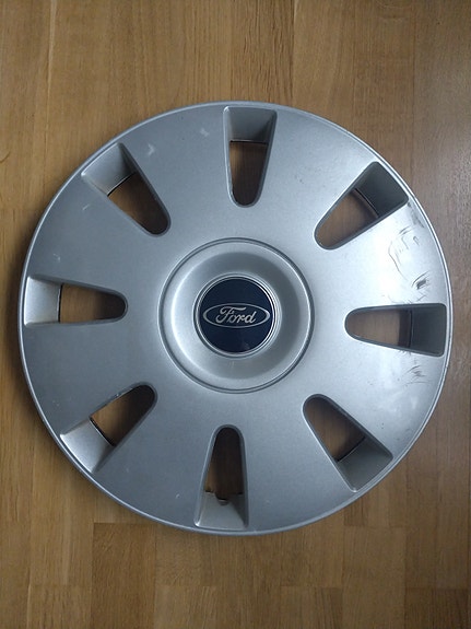 Ford 16" pölykapseli