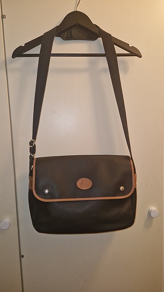 Longchamp messenger laukku