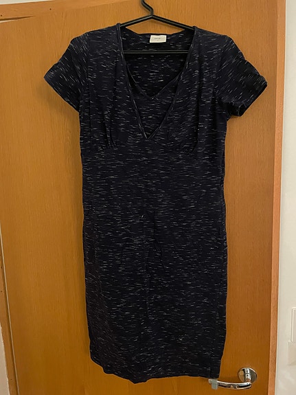Äitiysmekko S