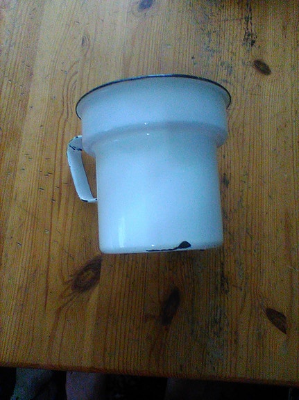 vanha emali muki