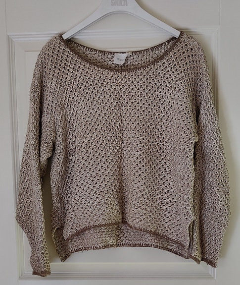 Beige neule