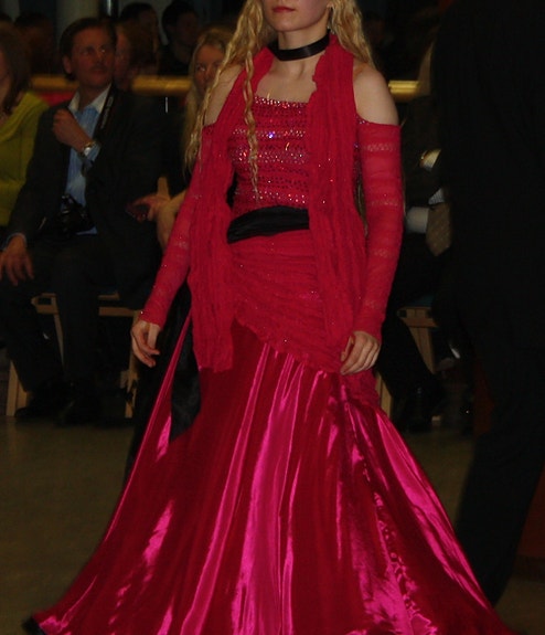 Fuksia kilpatanssiasu, 38