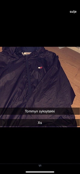 Tommy hilfigerin tuulitakki