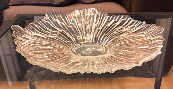 Myydään kaunis kirkas Humppilan lautanen, 28 cm