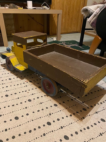 Vanha auto sisustukseen