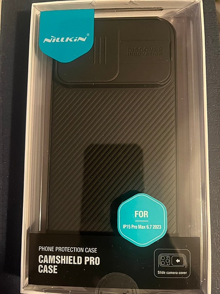 Iphone 15 pro max suojakuori käyttämätön