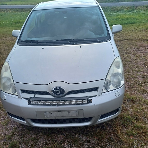 Toyota corolla verso