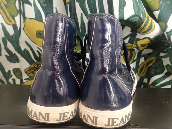 Product image 1 of 10
