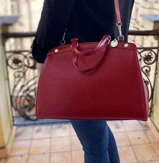 Louis Vuitton  laukku