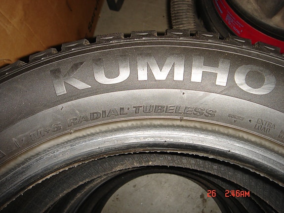 Kumho nastarenkaat 205/55-16"