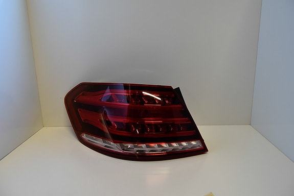 Vw Golf -10  takavalo vasen