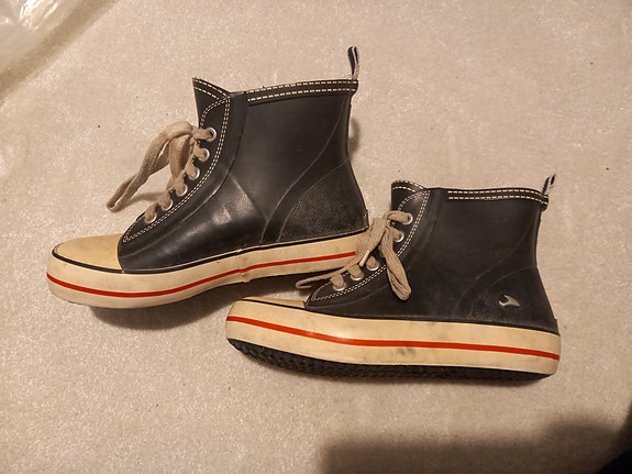 Viking kumisaappaat 34 kumpparit