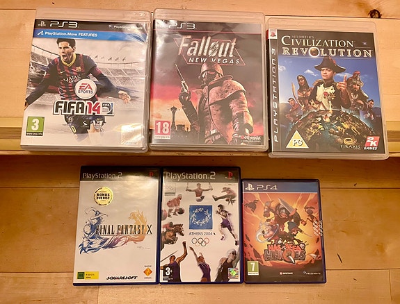 PlayStation pelejä 5 eur/kpl