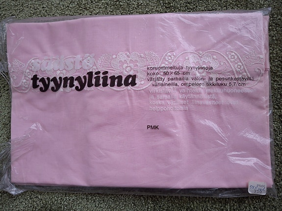 2 kpl Porin Puuvilla koruommeltuja tyynyliinoja, MADE IN FINLAND