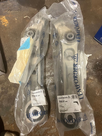 BMW F10/F11 xDrive Etualatukivarsi Oikea Lemförder 09-17