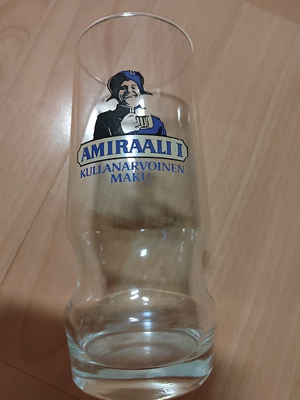 Amiraali - olutlaseja