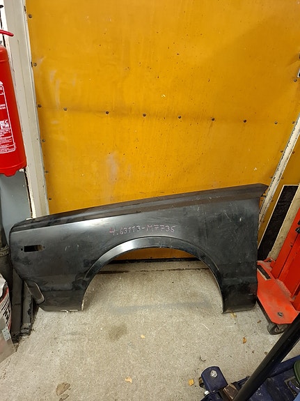 Datsun/Nissan Cherry uusi etulokasuoja