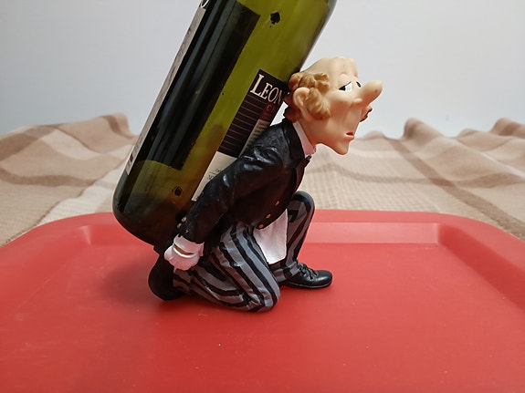 Viinipullo teline