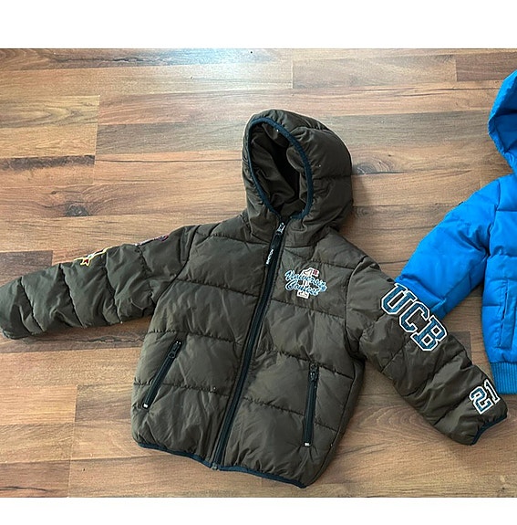 Benetton talvitakki sopii 110-116 koosta alkaen