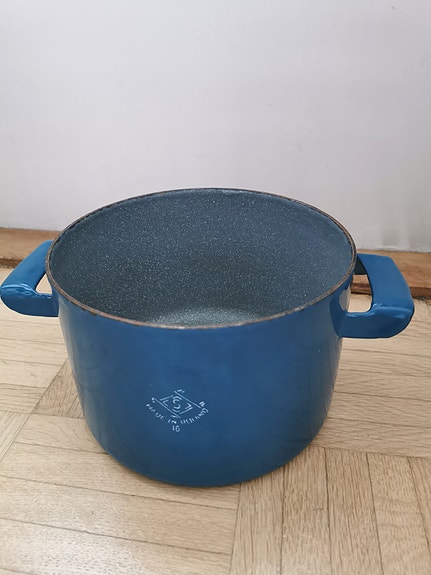 Emalikattila