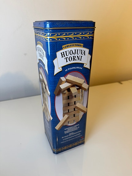 Huojuva torni