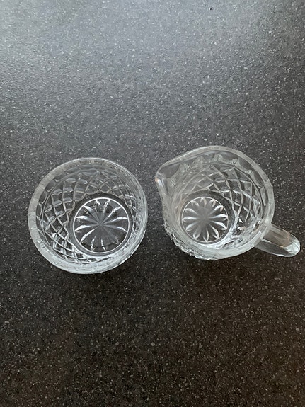 Kirkas lasi sokerikko ja kermakko / tarjoiluastiat / astiat / keittiötarvikkeet