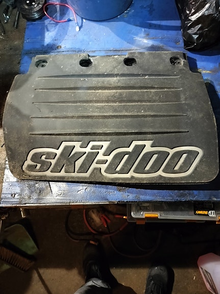 Skidoo roiskeläppä