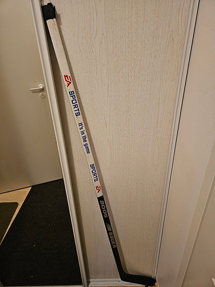 Lätkämaila EA Sports / Jokinen
