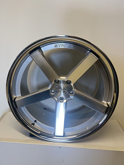 Uudet 20 Vertini Stance 5 5x112 alumiinivanteet