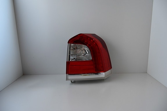 Volvo V70 14- takavalo oikea