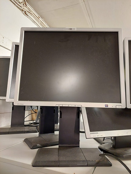 HP, Benq, Dell tietokonenäyttöjä