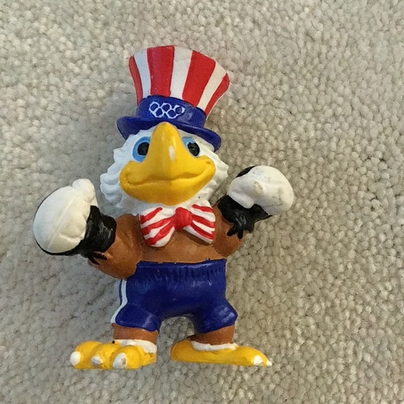 Los Angeles olympialaiset 1984 maskotti Sam the Eagle figuuri