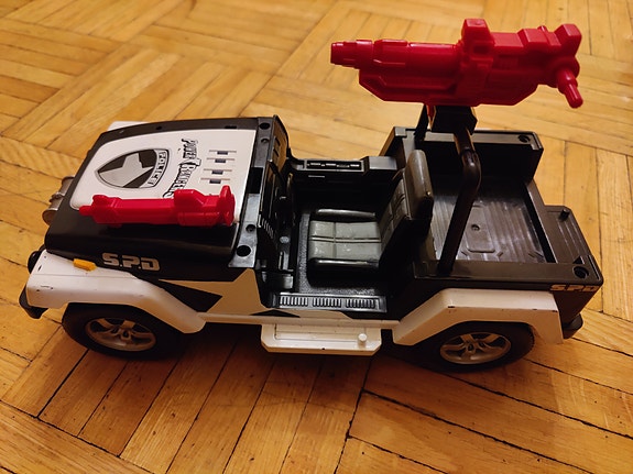 Power Rangers Delta cruiser