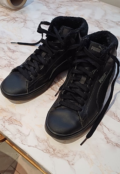 Puma mustat kengät koko 40