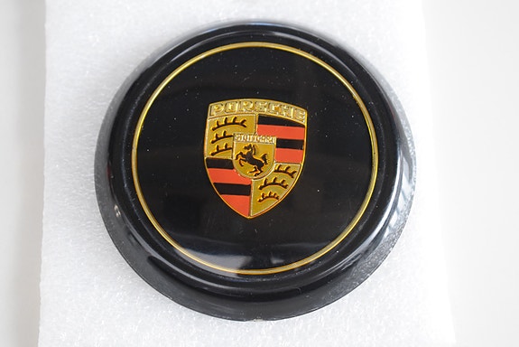 Porsche ratin vaakuna. 356B ja C.