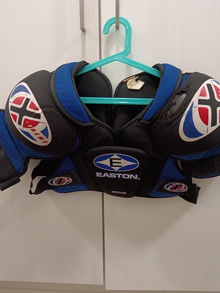 Easton xtreme hartiasuojat.