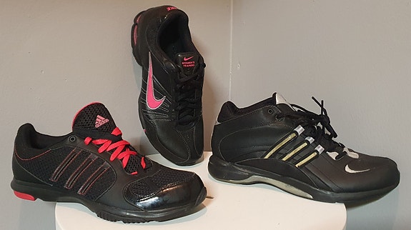 41⅓-42 * Adidas & Nike - Sisäliikuntakengät