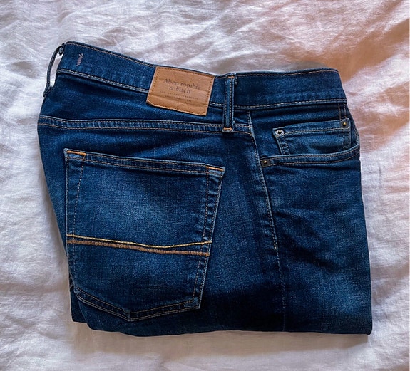 Abercrombie & Fitch siniset laadukkaat farkut