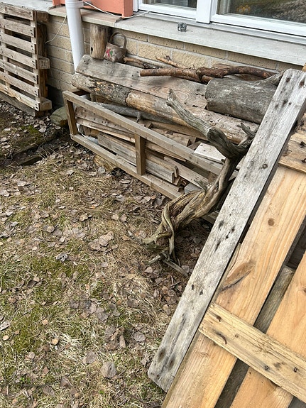 Kuormalavoja ja polttopuut polttopuuksi