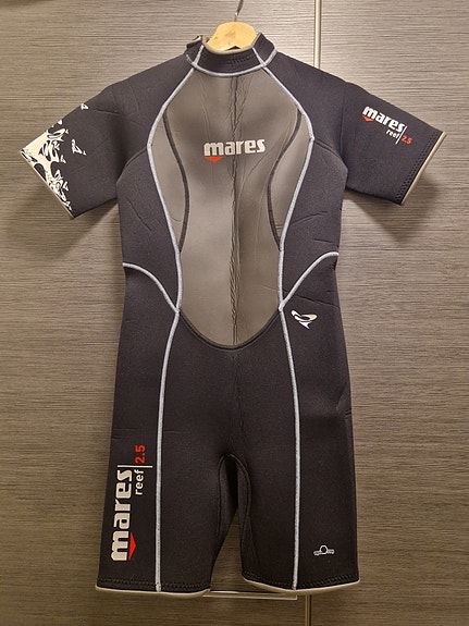 Mares reef 2.5 märkäpuku
