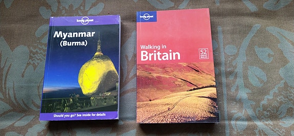 Myanmar (Burma), Walking in Britain, Lonely Planet matkakirja