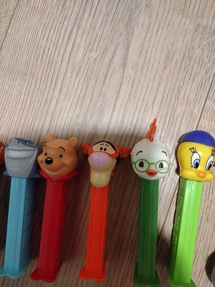 Product image 1 of 2