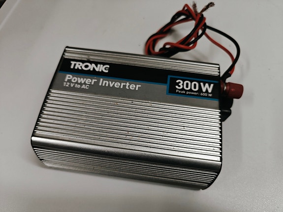 Siniaalto invertteri 300W